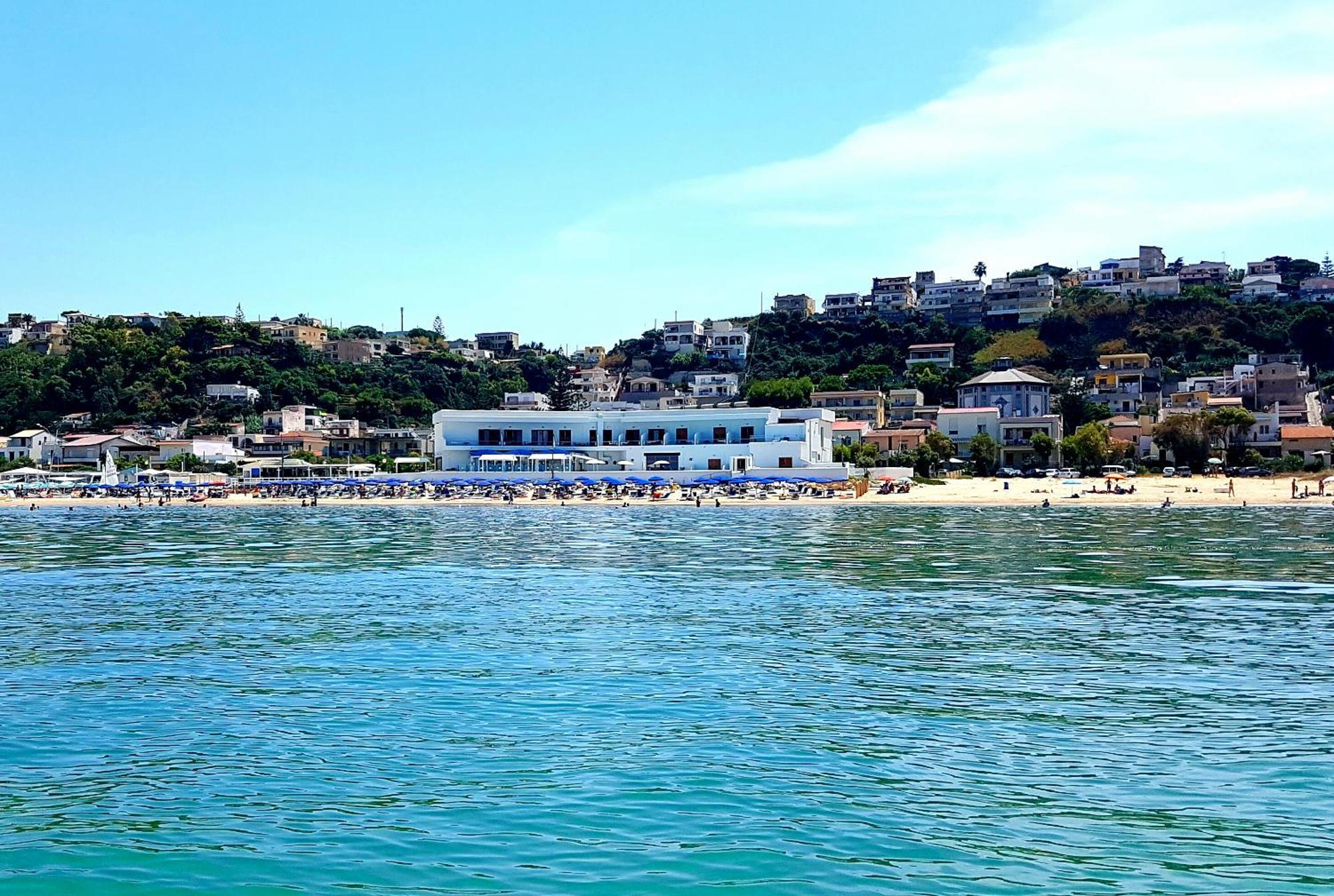 Hotel La Battigia Alcamo Marina Exterior photo